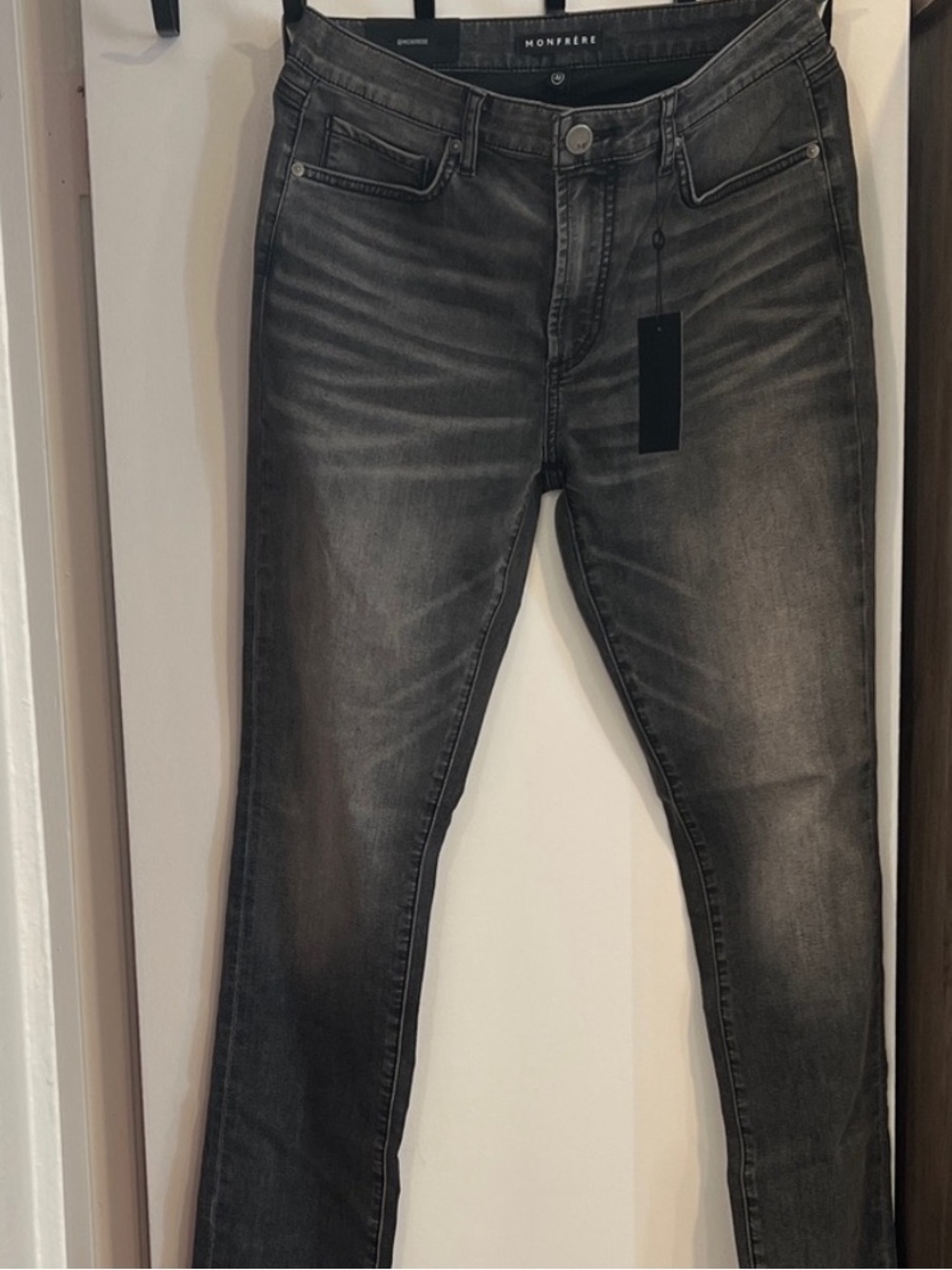 Slim Straight Men’s Jeans in Washed Gray